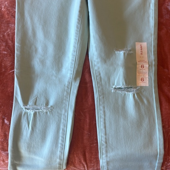Old Navy Super Skinny Jeans - Picture 4 of 8